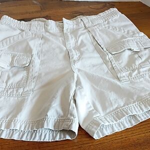 Women's Cream Cargo Shorts